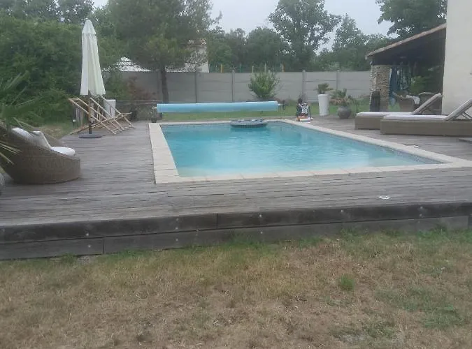 La Chouette , Kota, Spacieuse De 20m2 Totalement Independante Bed & Breakfast